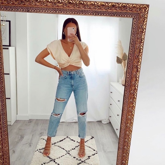 Zara Denim - Zara Classic Mom Fit Ripped Jeans - Light Wash